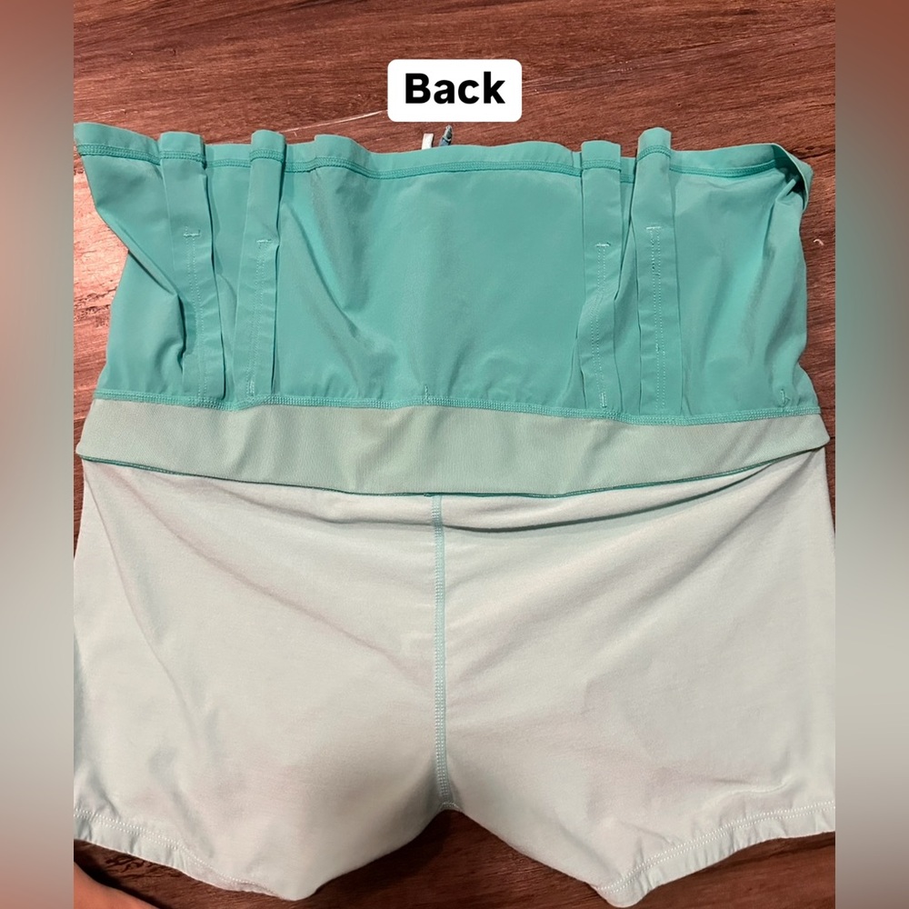 Vintage Lululemon Run Speed Skirt in Lagoon. Size 10 - Picture 8 of 16